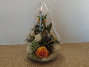 Pera de vidre decorada